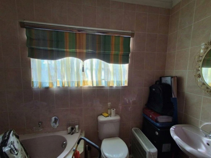 2 Bedroom Property for Sale in Flamwood North West